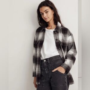 Madewell Twill Flannel Shirt-Jacket in Windowpane Plaid Shacket pockets